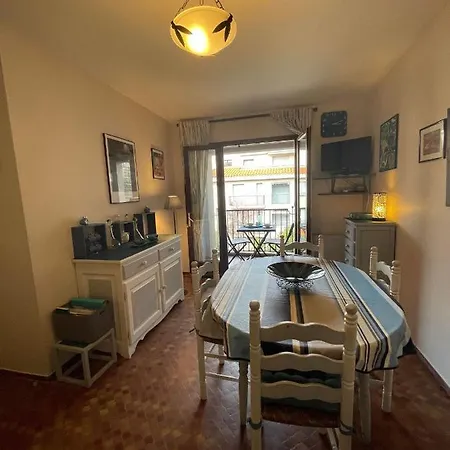 Apartment T2 Dans Avec Piscine, Court De Tennis Et Parking Prive 4pa59